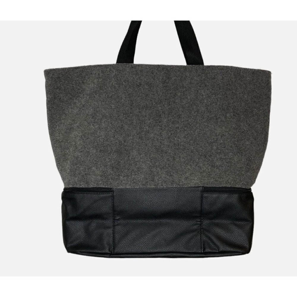DSW Gray Wool Like Fabric/Faux Pebbled Leather Weekender Bag OS